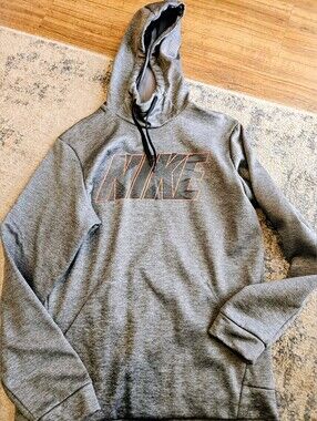 Men's Nike Dry Fit Hoodie, Size Small